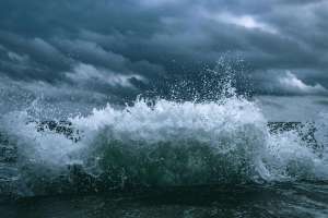 rough waters | women's therapy lynn, ma | therapy for women lynn, ma | womens counseling lynn, ma | Lynn, MA | Winthrop | Saugus, MA Rough water & a dark sky. Representing anxiety, stress & overwhelm that women face in their lives. Get paired with a women's therapist in Lynn, MA today.
